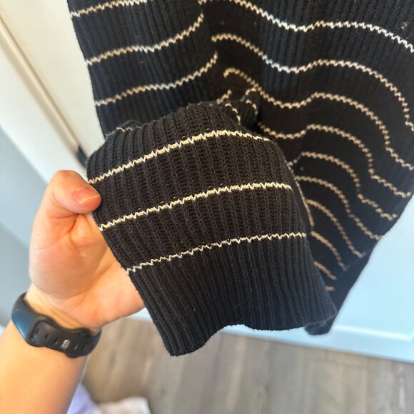 Relaxed Sweater Tank for Women Black and White Size medium - Picture 3 of 4